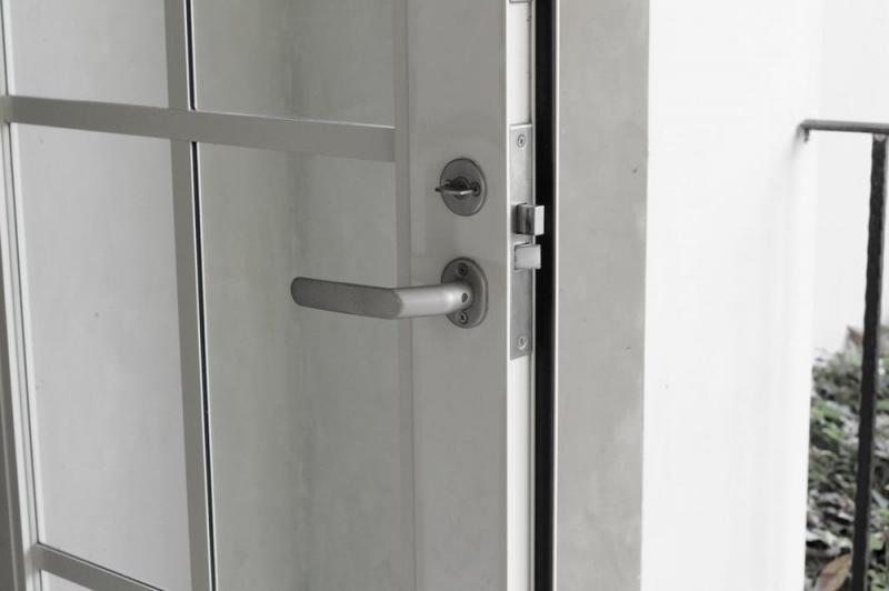 Comment bien choisir votre porte d'entr&eacute;e &agrave; Vieu-d'Izenave ?